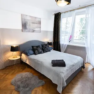 Clicktheflat Muranow Warszawa